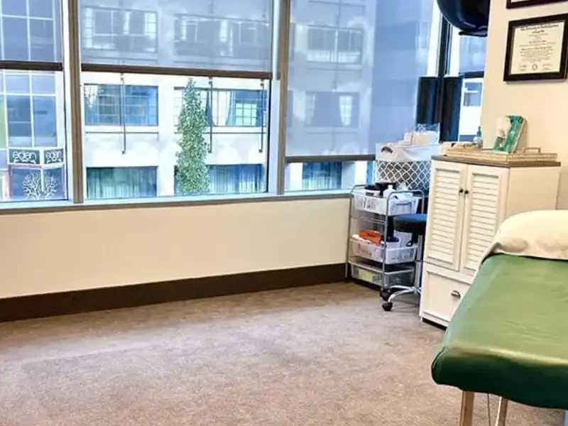 A treatment room at Manual Medicine Spine & Sports Physical Therapy in downtown Washington, DC